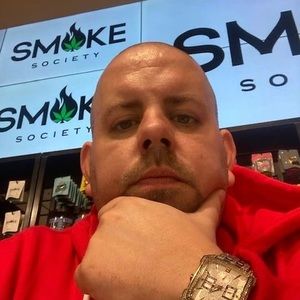 Meet your Posher, Ross